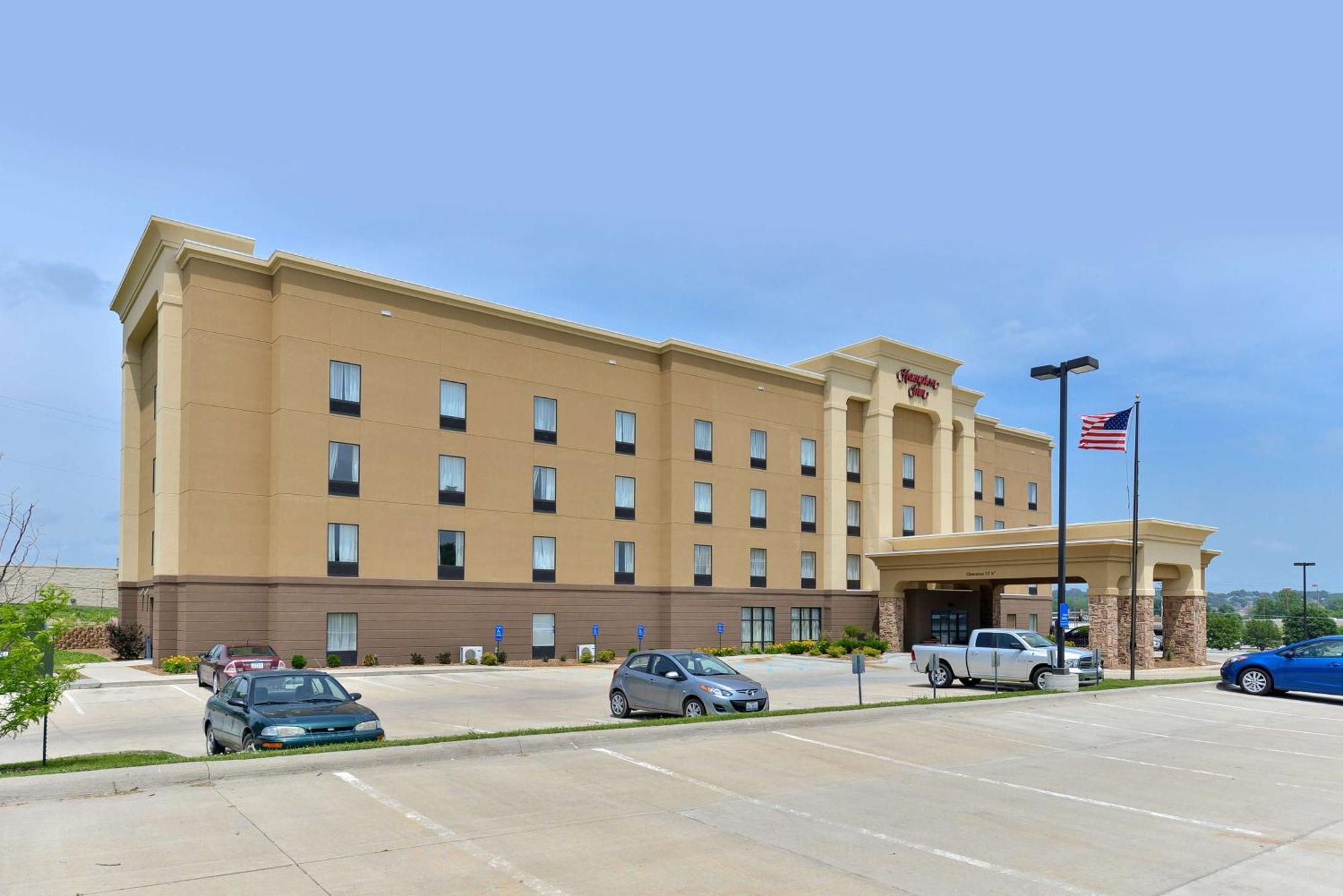Hampton Inn Ottumwa Exteriör bild